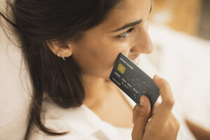 Deciding Between Secured and Unsecured Credit Cards: Which Option Suits You Best?
