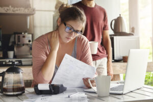 Debt Consolidation: An In-Depth Guide to Evaluating Its Advantages and Disadvantages for Financial Relief